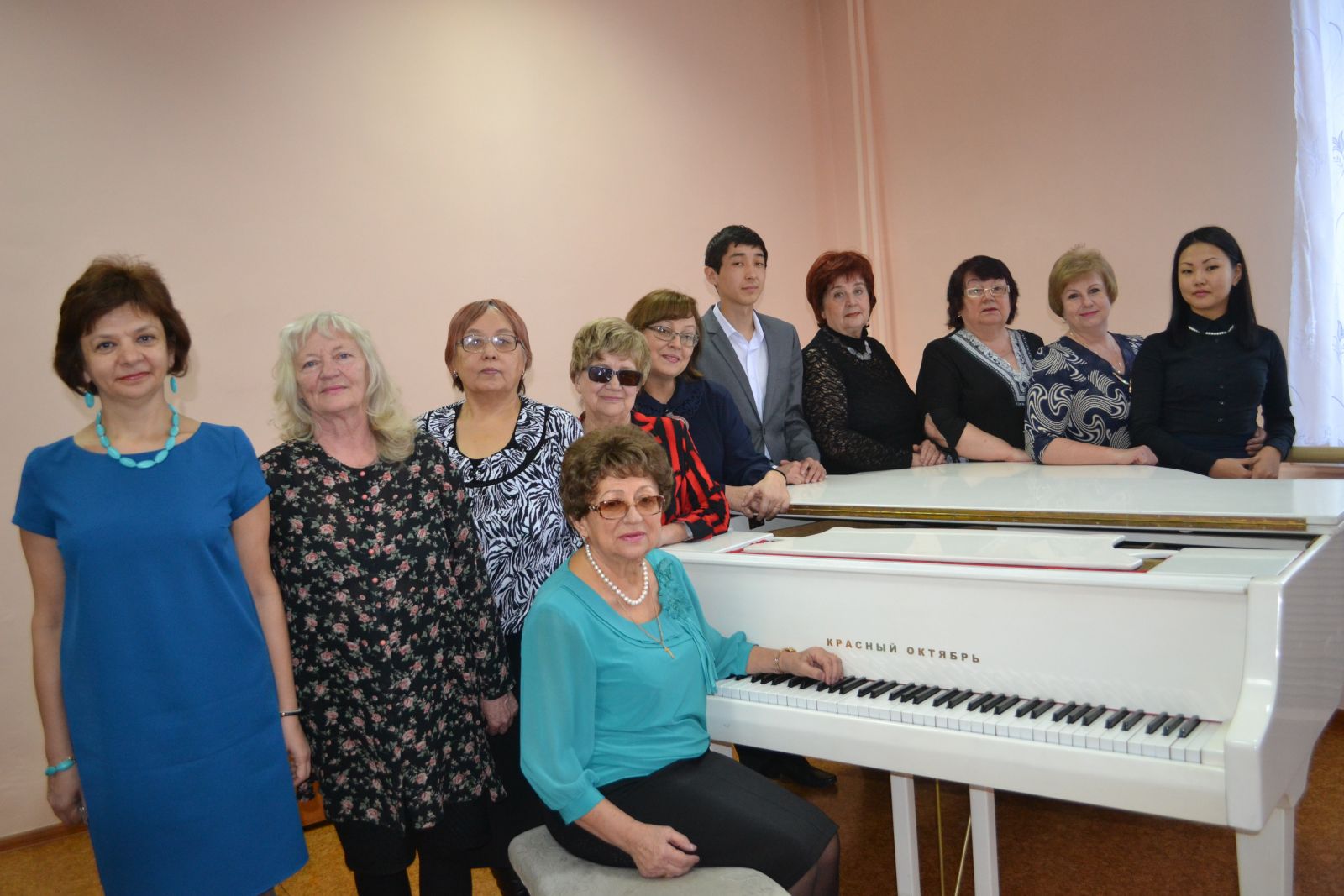 ДШИ Нади Рушевой Кызыл. Рушева ДШИ Кызыл преподаватели. Муз училище Усть-Каменогорск. Ставропольское музыкальное училище преподаватели